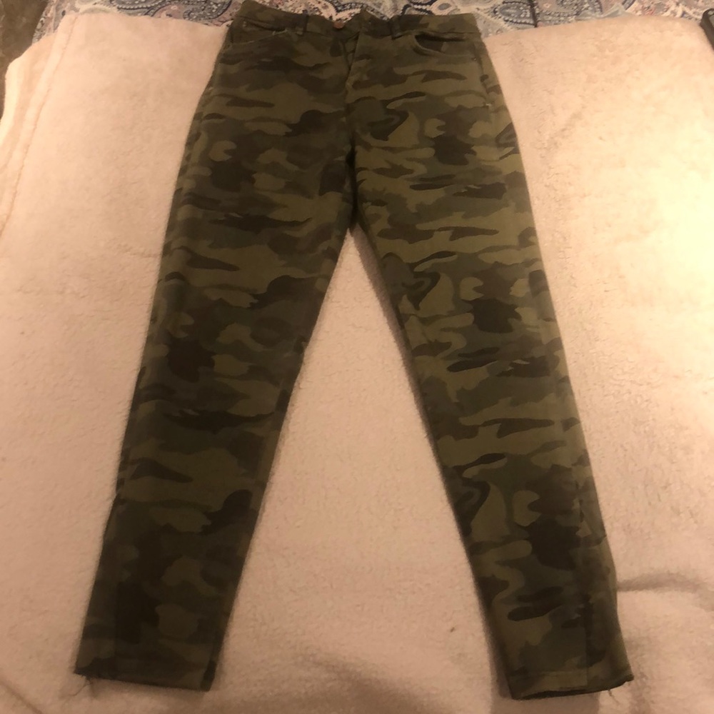 Zara high waisted camouflage skinny jeans